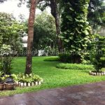Detached 4 bed 4 bath Pattanakarn house to rent with tennis and pool