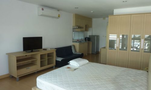 Plus 38 HIP Thonglor studio 30 sq.m for rent