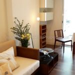 The Room Sukhumvit 62 1 bed 10 floor 45 sq.m to rent near Punnawithi BTS living room bright