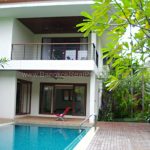 Stunning Modern 5 Bedroom House with swimming pool for Rent Punnawithi BTS (1)