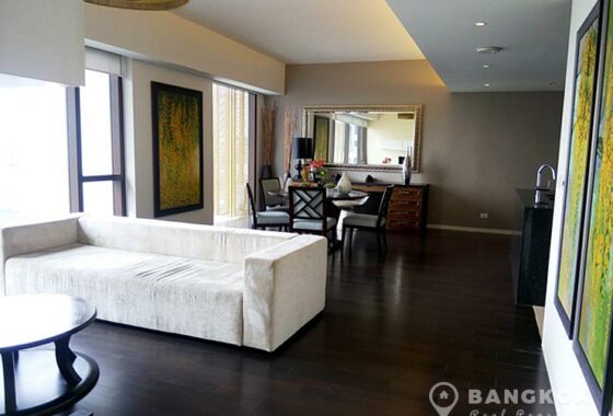 Hansar Rajdamri Luxury High Floor 2 Bed 2 Bath near BTS to rent