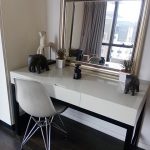 Hansar Rajdamri Luxury High Floor 2 Bed 2 Bath near BTS to rent