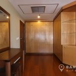 The-Natural-Place-Suite-large-2-bed-2-bath-150-Lumpini-MRT-Wardrobe