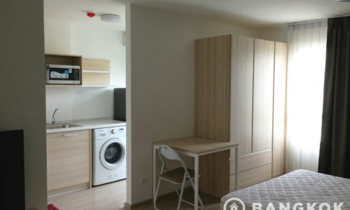 Elio Condo Mid floor studio unit 26 sq.m to rent near BTS