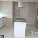 Fullerton 3 bed 3 bath 170 sq.m Mid floor to rent near BTS
