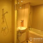 The Alcove 49 Spacious Modern 2 Bed 2 Bath near Thong Lo BTS to rent