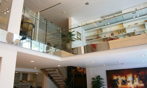 Ficus Lane A Fabulous Spacious 3 Bed 4 Bath Duplex near BTS to rent