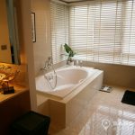 Ficus Lane A Fabulous Spacious 3 Bed 4 Bath Duplex near BTS to rent