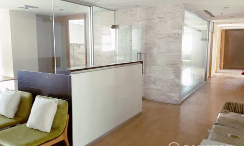 Spacious Penthouse Asoke Office to Rent near BTS