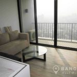 Issara Ladprao Stylish High Floor Studio with city Views to rent