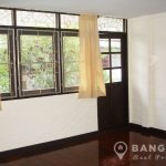 Spacious 3 Bed 2 Bath Thonglor Townhouse to rent