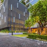 185 Rajadamri Condominium Ultra Modern Corner 2 Bed 2 Bath to rent