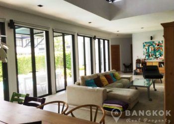 Modern Spacious 4 Bed Thonglor House with Private Pool to rent
