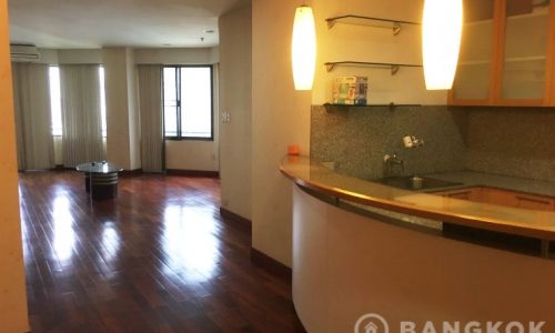 Moon Tower Spacious 2 Bed Condo near Thonglor BTS to rent