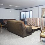 Spacious 4 Bed Pattanakarn Office 200 sq.m near Hua Mark ARL to rent