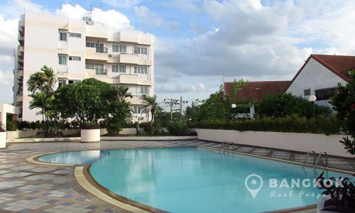 Sammakorn Condominium Spacious High Floor 2 Bed 1 Bath to rent