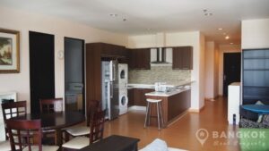 Baan Klang Siam Patumwan | Modern 3 Bed 3 Bath near BTS photo