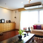 Centrally Located Spacious 3 Bed 4 Bath Phrom Phong Apartment to rent