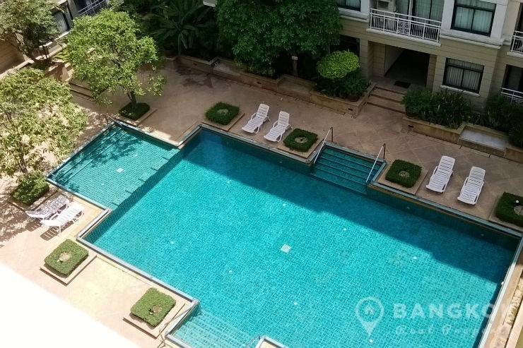 Green Point Silom Modern 2 bed 1 bath 62 sq.m near BTS to Rent