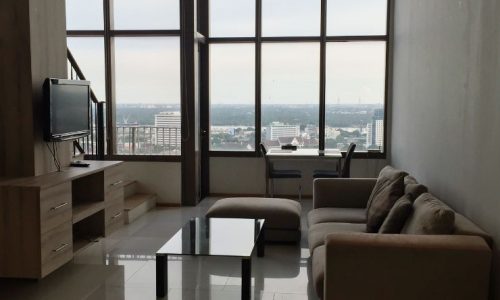 The Emporio Place Spacious Duplex 1 Bed 2 Bath in Phrom Phong to rent