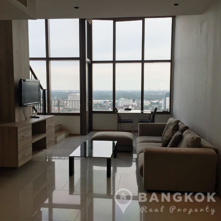 The Emporio Place Spacious Duplex 1 Bed 2 Bath in Phrom Phong to rent