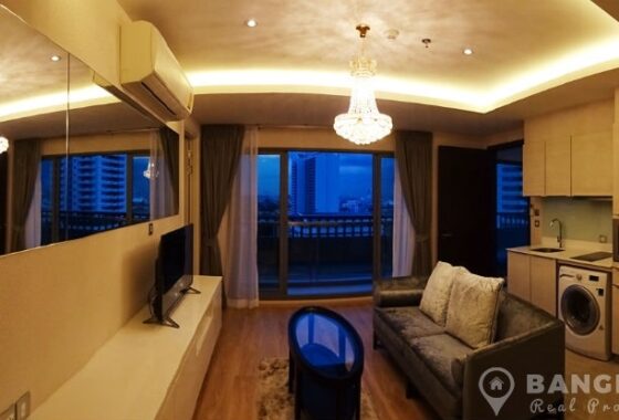 H Condo Sukhumvit 43 Spacious Modern 1 Bed Phrom Phong Condo to rent