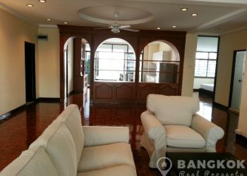 Spacious 3 Bed 2 Bath Sukhumvit Apartment near BTS to rent