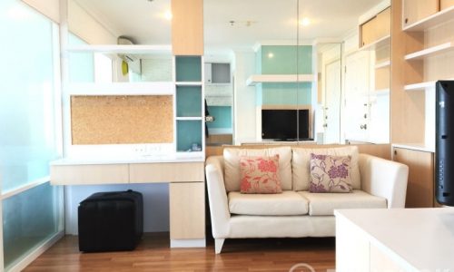 Lumpini Place Rama 9-Ratchada Modern High Floor 1 Bed near MRT to rent