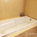 Hyde Sukhumvit Stunning 2 Bed 2 Bath near Nana BTS to rent