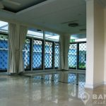 Spacious Detached Thonglor House with 4 Beds 4 Baths near BTS to rent