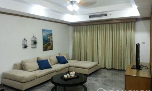 Royal Castle Sukhumvit 39 Spacious 4 Bed 4 Maid 1 Maid to rent near Phrom Phong BTS