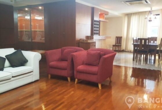 President Park Sukhumvit 24 Superb Spacious 3 Bed 3 Bath near EM District to rent