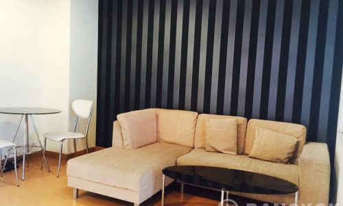 Life @ Sukhumvit Bright Modern 1 Bed near Phra Khanong BTS to rent