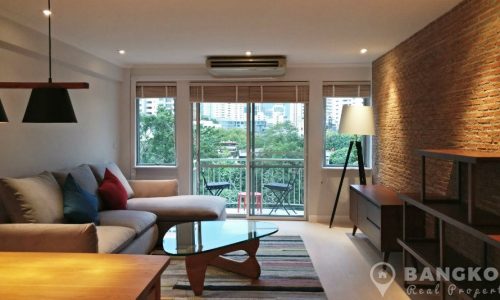 Raintree Villa Stunning Renovated 2 Bed 1 Bath in Thonglor for Sale