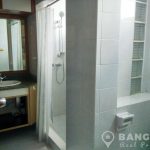 Very Spacious 1 Bed 1 Bath Apartment in Asoke near MRT to rent