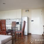 D65 Spacious Renovated High Floor 2 Bed 2 Bath near BTS to rent