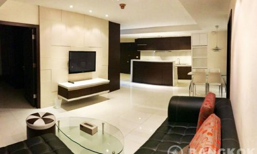 Las Colinas Stunning Renovated 2 Bed 3 Bath at Asok BTS to Rent