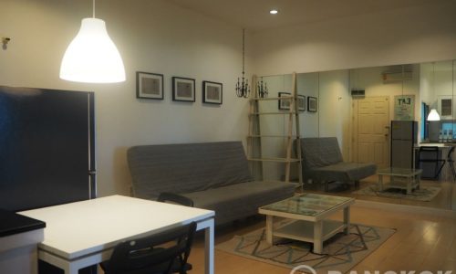 Sammakorn Village Apartment Modern Top Floor 2 Bed 1 Bath to rent