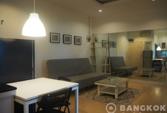Sammakorn Village Apartment Modern Top Floor 2 Bed 1 Bath to rent