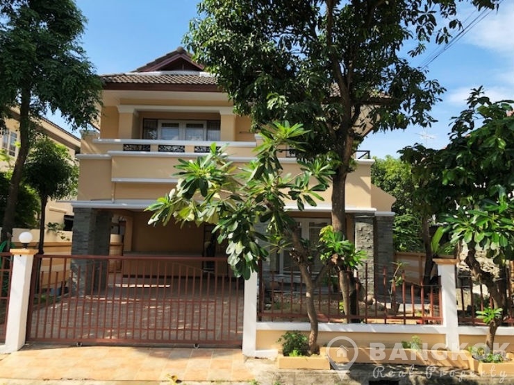 Perfect Place Ramkhamhaeng 164 Detached 3 Bed 2 Bath House to Rent