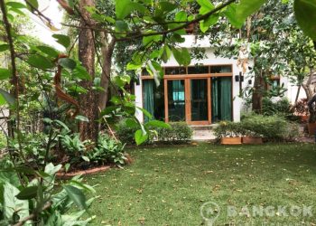 Spacious Detached 4 Bed 4 Bath Sathorn House with Garden to Rent