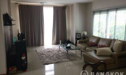 Detached Modern 3 Bed Ramkamhaeng Wongwaen House to Rent