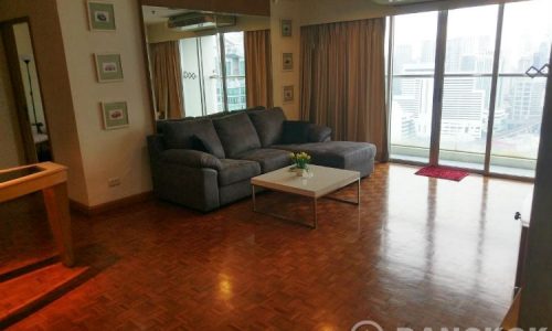 Sukhumvit Suite Spacious High Floor 1 Bed near Nana BTS to Rent