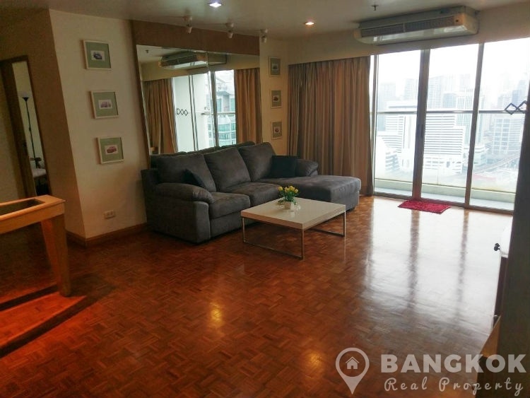 Sukhumvit Suite Spacious High Floor 1 Bed near Nana BTS to Rent
