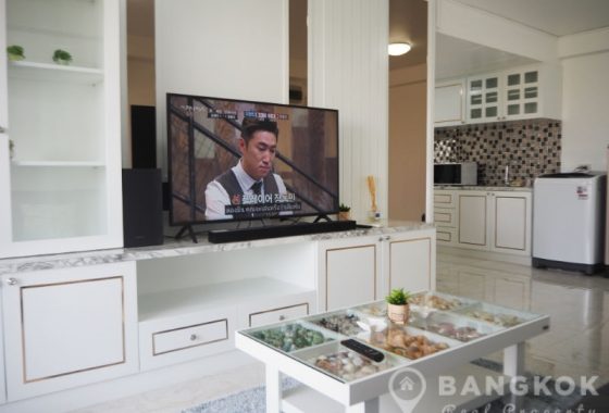 Sammakorn Condominium Stunning Renovated 2 Bed 1 Bath to Rent