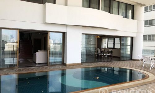 Le Raffine Sukhumvit 24 Spacious Duplex 3 +1 Bed 4 Bath with Private Pool to Rent