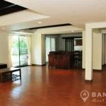 Detached Modern 3 Bed 3 Bath Ekkamai House with Private Pool and garden to rent