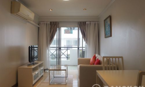Sammakorn Condominium Superb Spacious 2 Bed 1 Bath in Ramkhamhaeng to rent