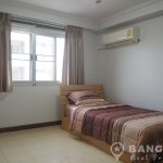 Sammakorn Condominium Superb Spacious 2 Bed 1 Bath in Ramkhamhaeng to rent