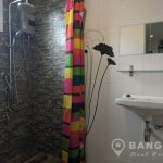 Modern 2 bed 1 bath Apartment in Sammakorn Village Ramkhamhaeng to Rent (
